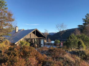 Nice mountain cabin between Pulpit Rock and Kjerag